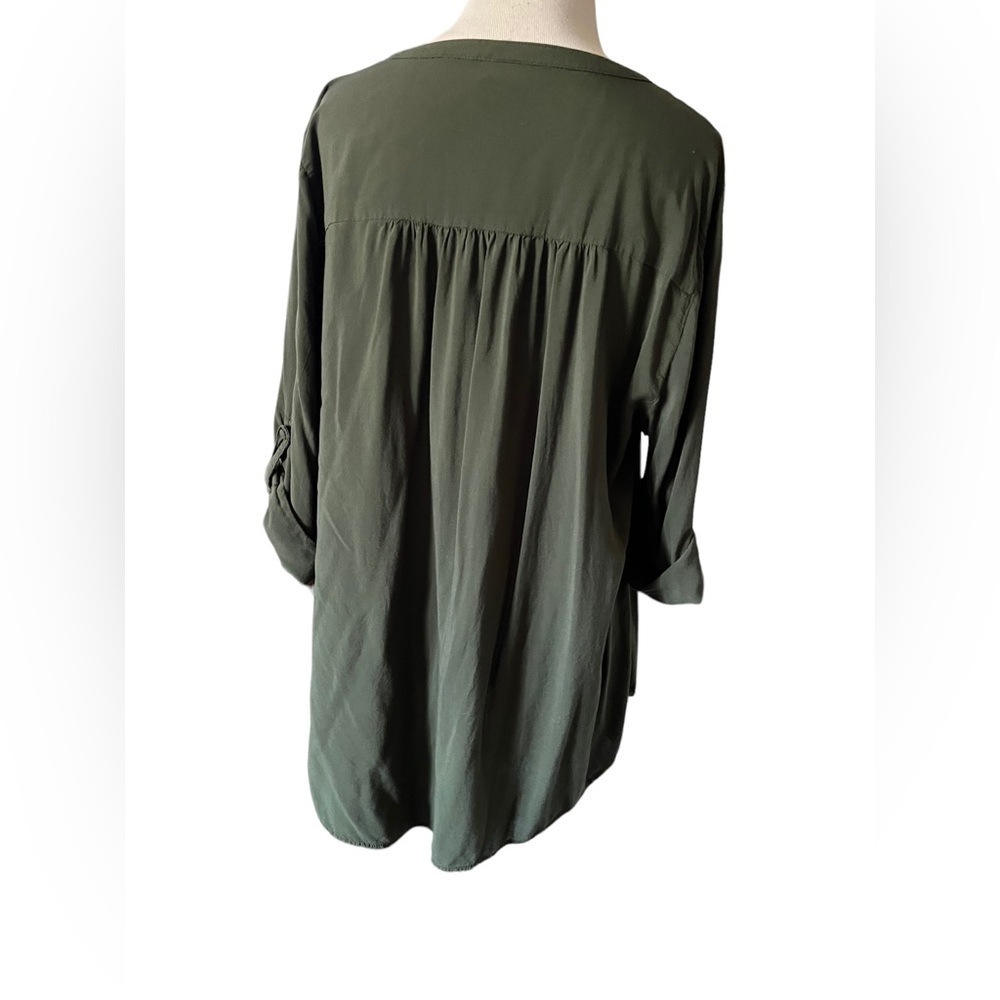 Torrid Harper Challis Button-Front 3/4 Sleeve Blo… - image 7